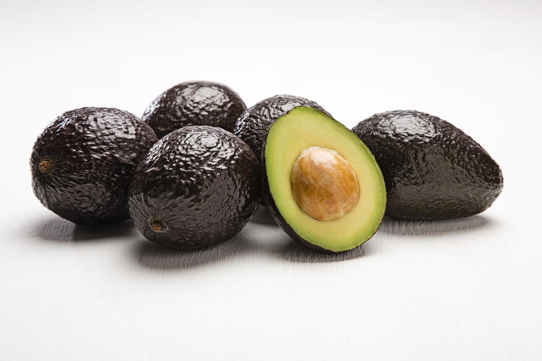 Premium African Avocado – Large, Creamy & Fresh