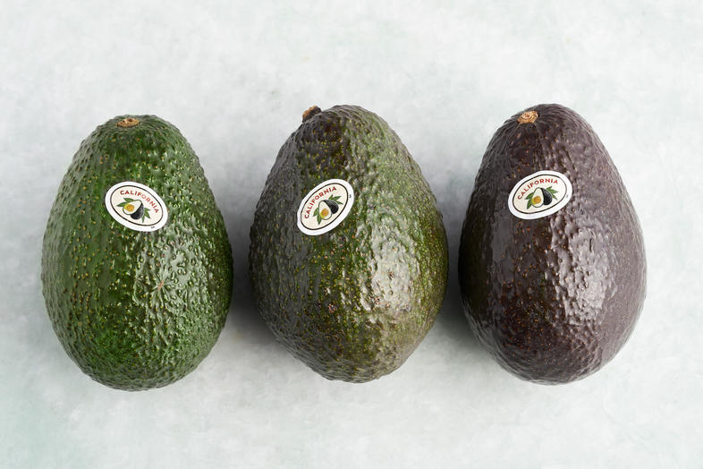Premium African Avocado – Large, Creamy & Fresh